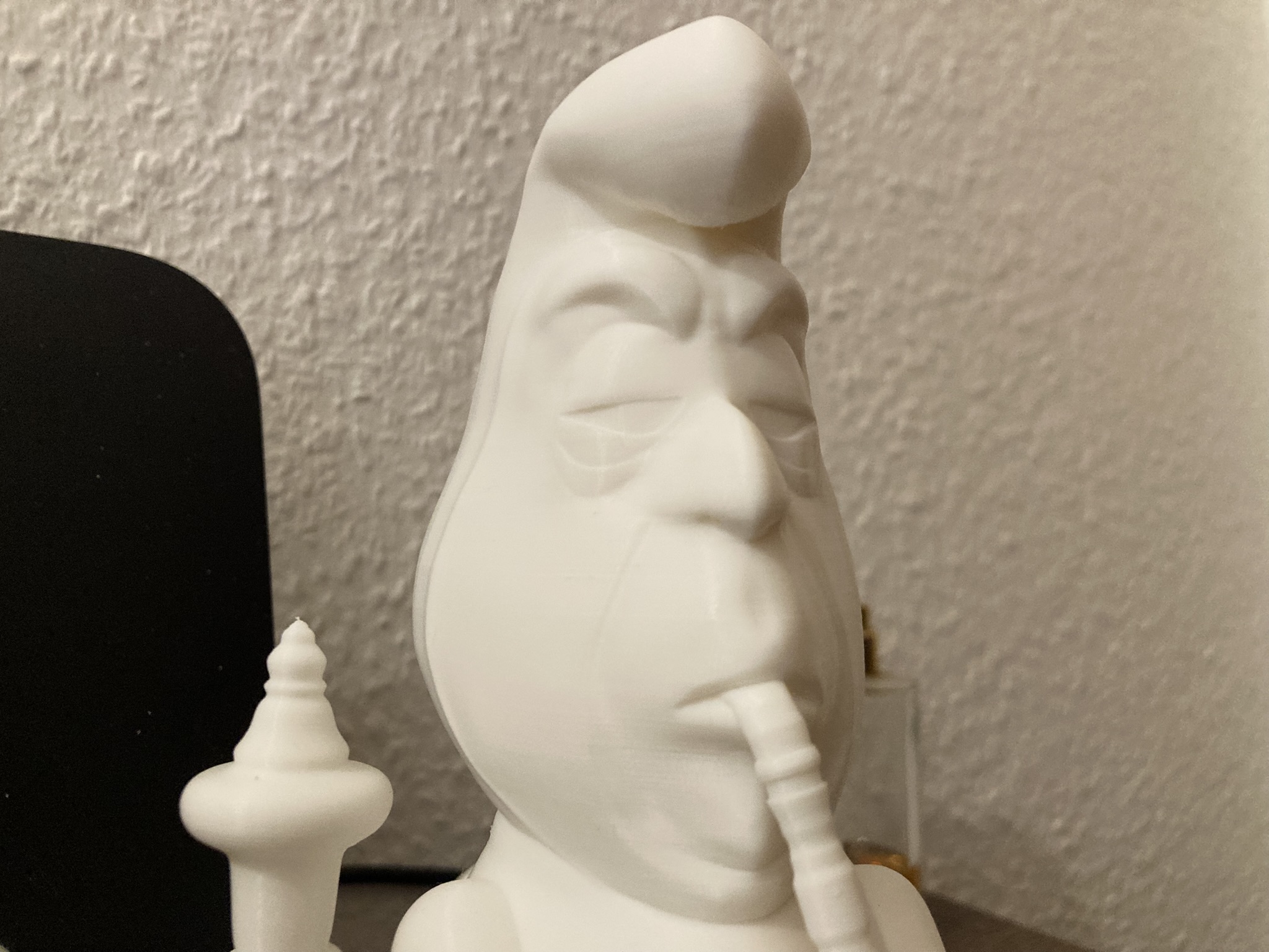 Leuchtende Raupe aus Alice im Wunderland– Magischer Farbenspieler