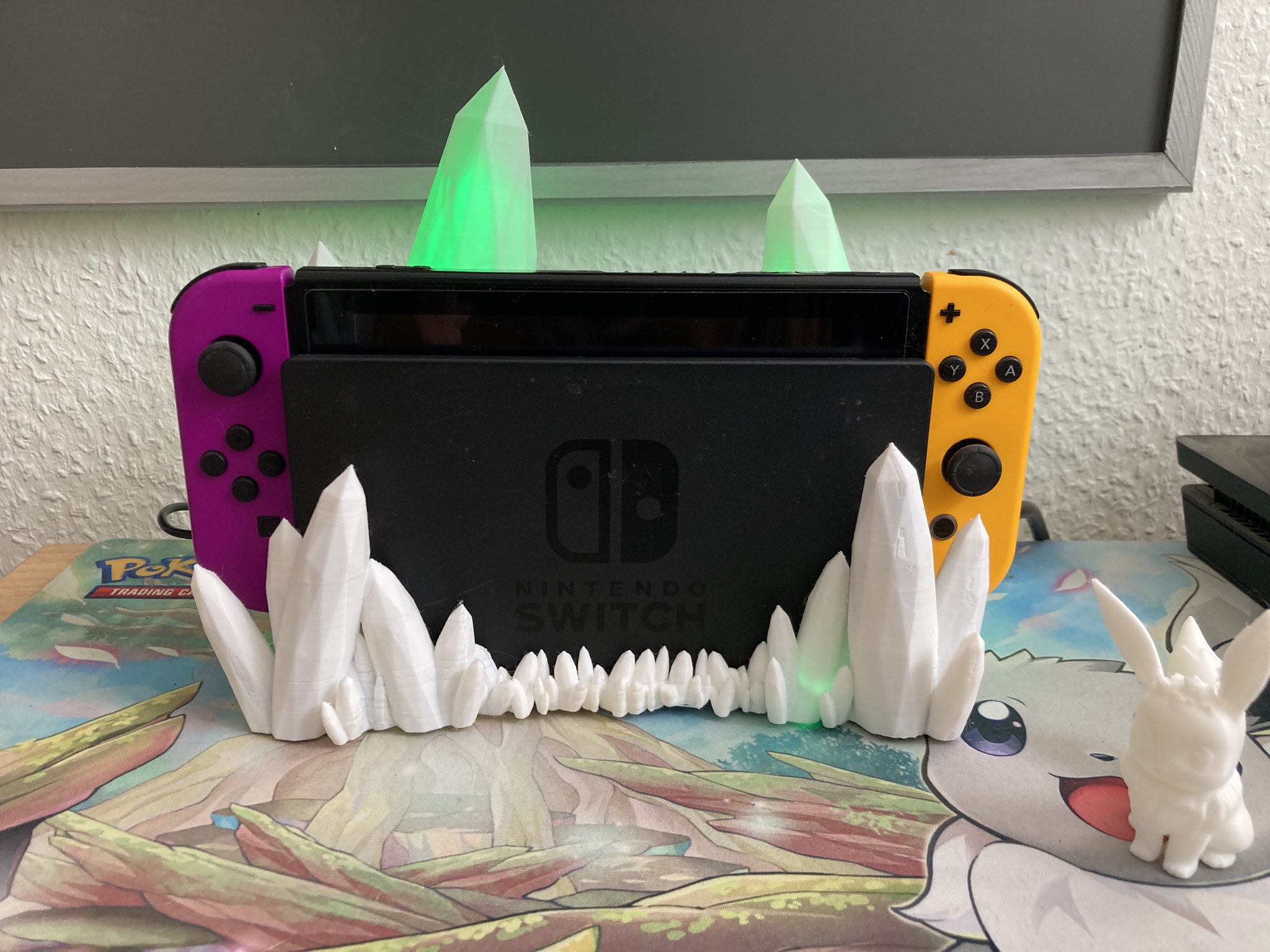 🎮✨ Nintendo Switch Kristall Dock Lampe – Magisches Gaming-Display mit LED-Show!