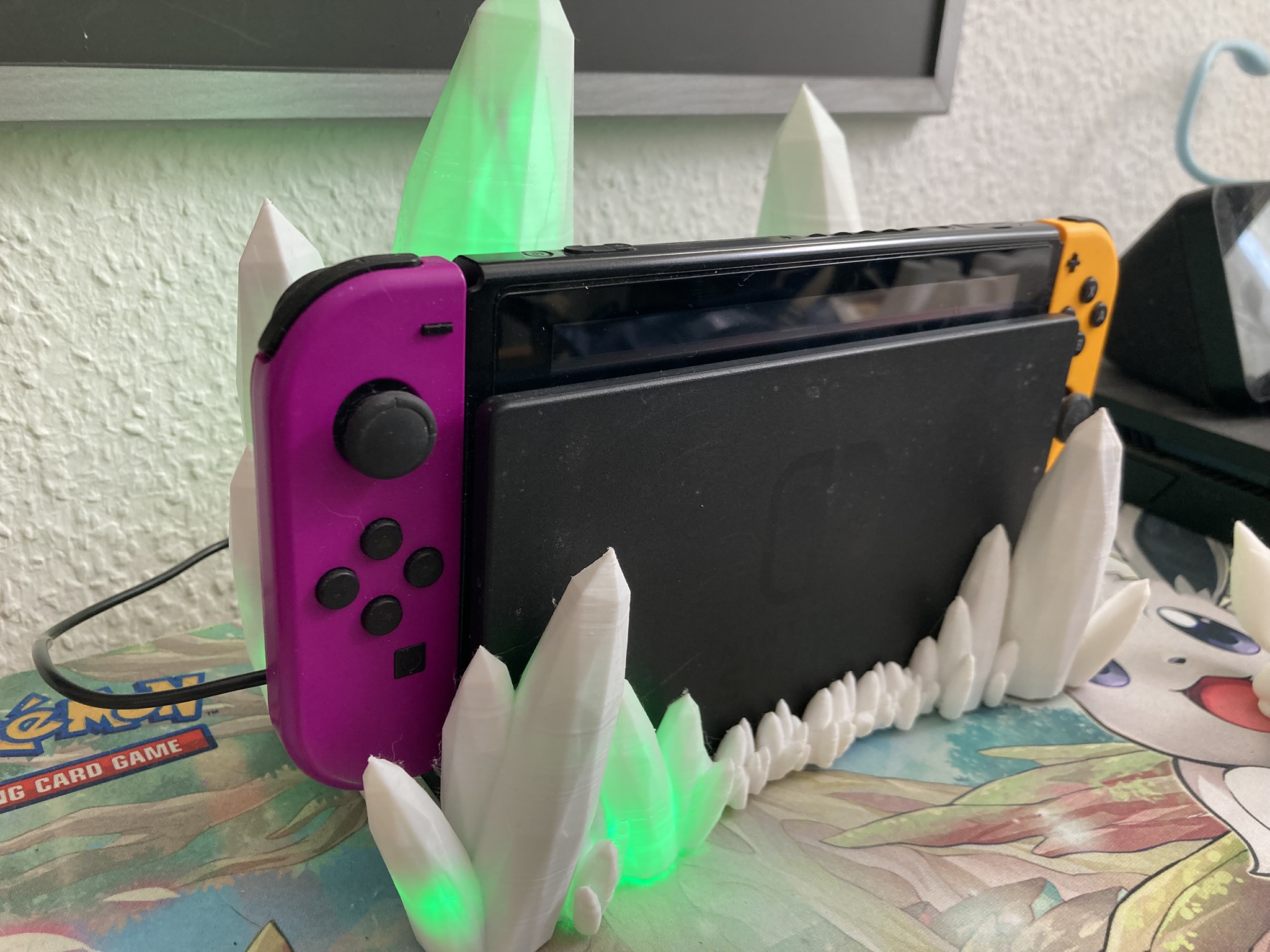 🎮✨ Nintendo Switch Kristall Dock Lampe – Magisches Gaming-Display mit LED-Show!