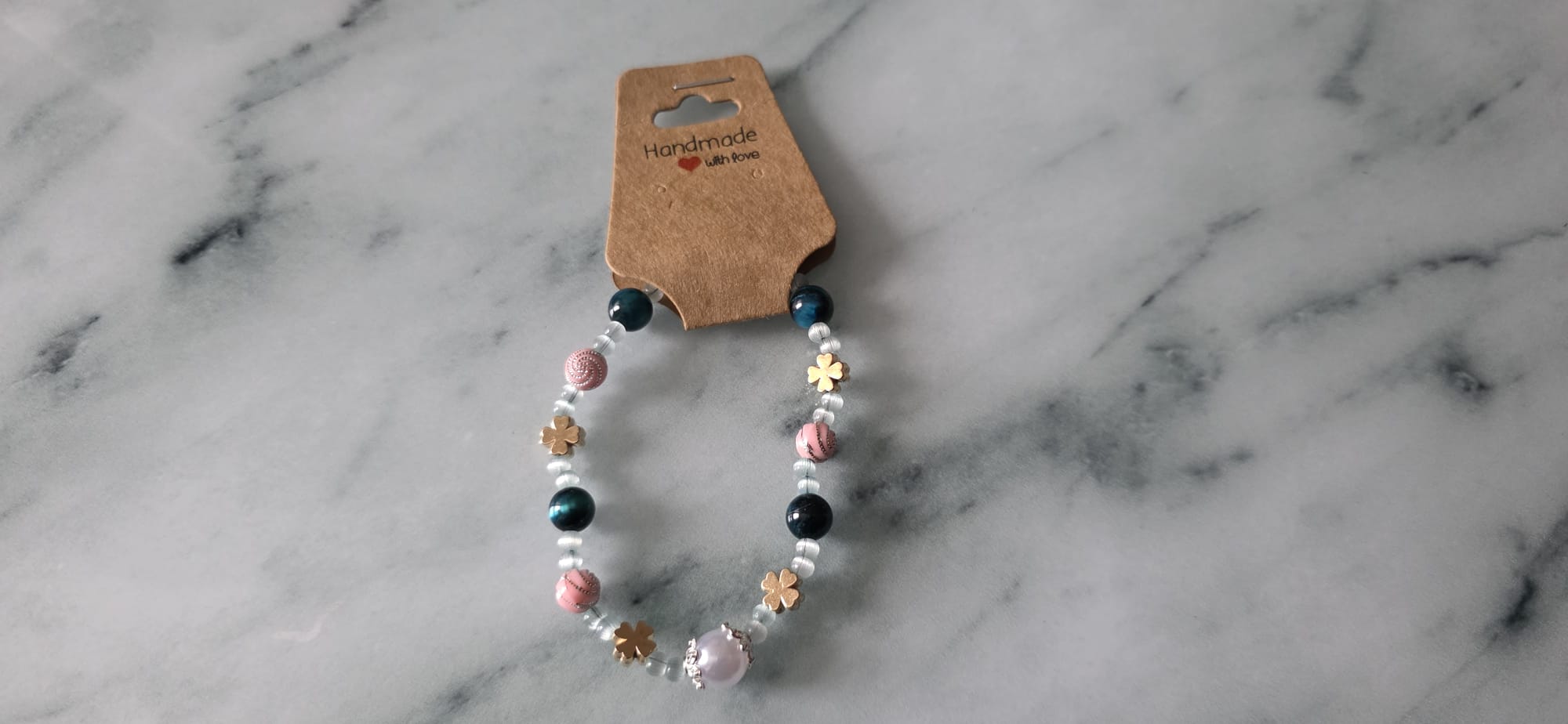 🌸 „Aurabloom Glücksarmband – Handgemachte Einzigartigkeit aus Perlen &amp; Edelstein-Energie“ ✨