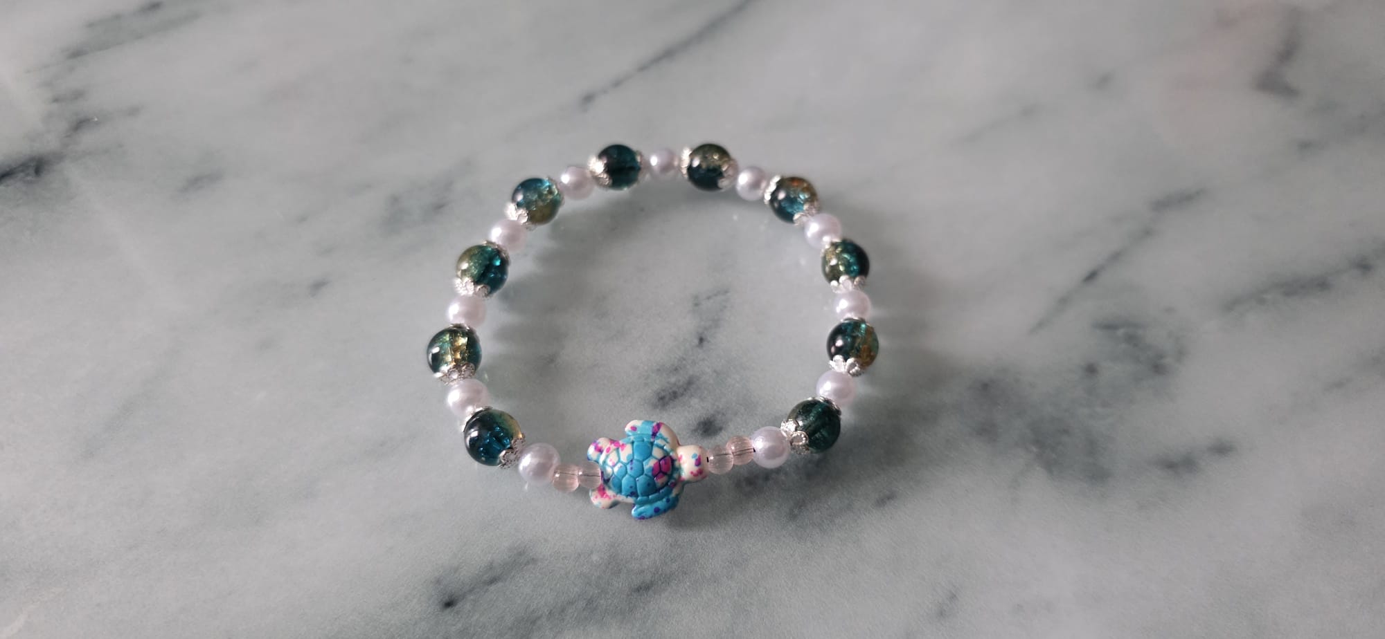 🌊✨ „Ocean Whisper Pearlband – Glitzernde Tiefsee-Vibes aus Handarbeit“ 🐚💙