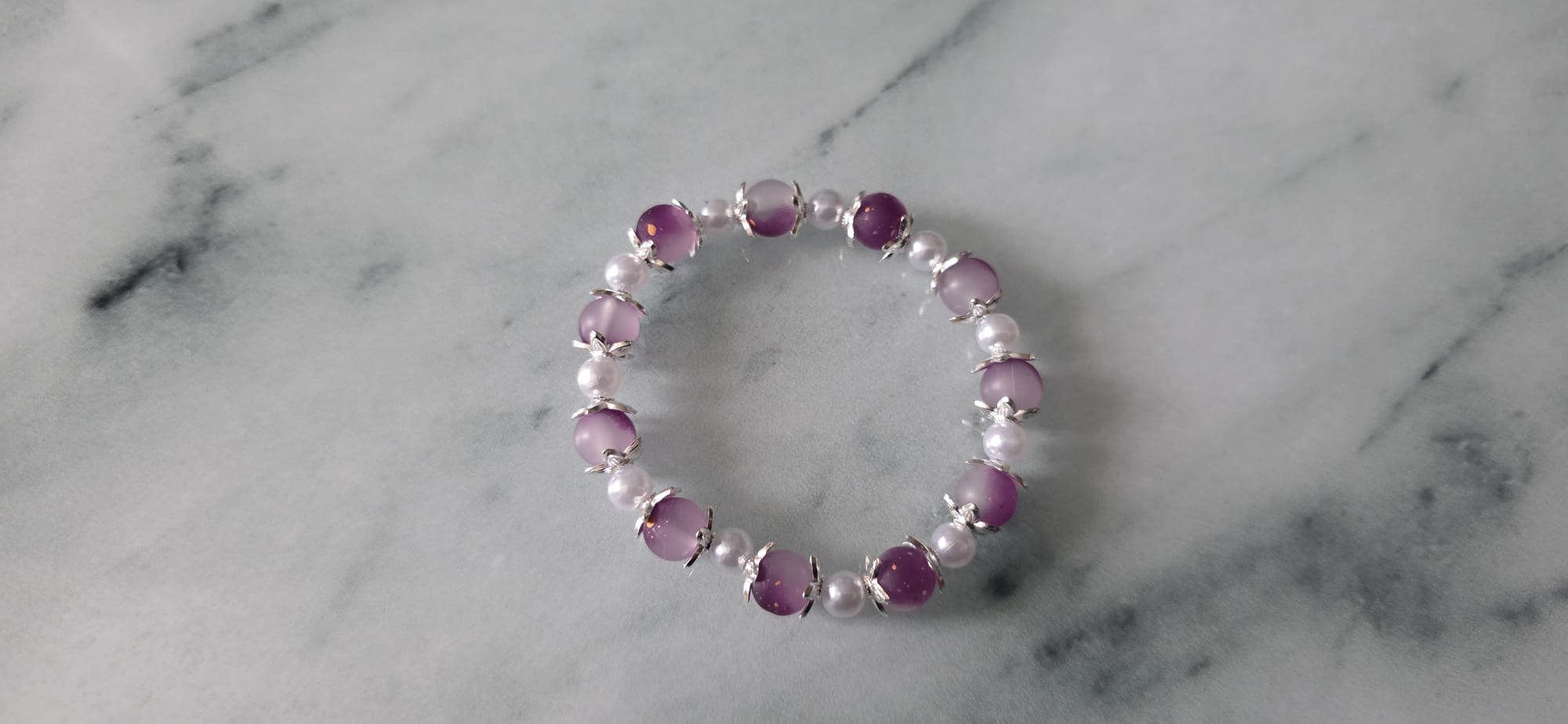 💜✨ „Lavender Moon Blossom – Zarte Lila-Harmonie im floralen Silberkuss“ 🌙🌸