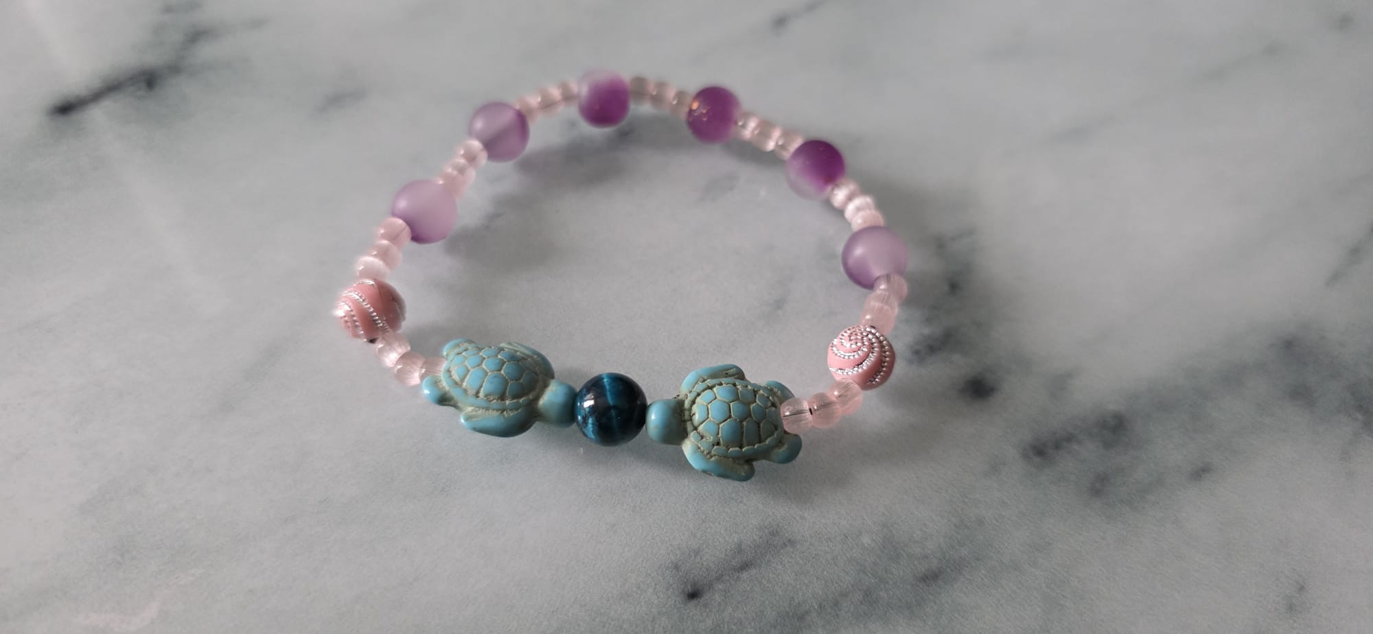 🌸🐢 „Lavender Turtle Harmony – Zartes Lila, rosige Details und zwei kleine Meeresfreunde“ 💫🌊