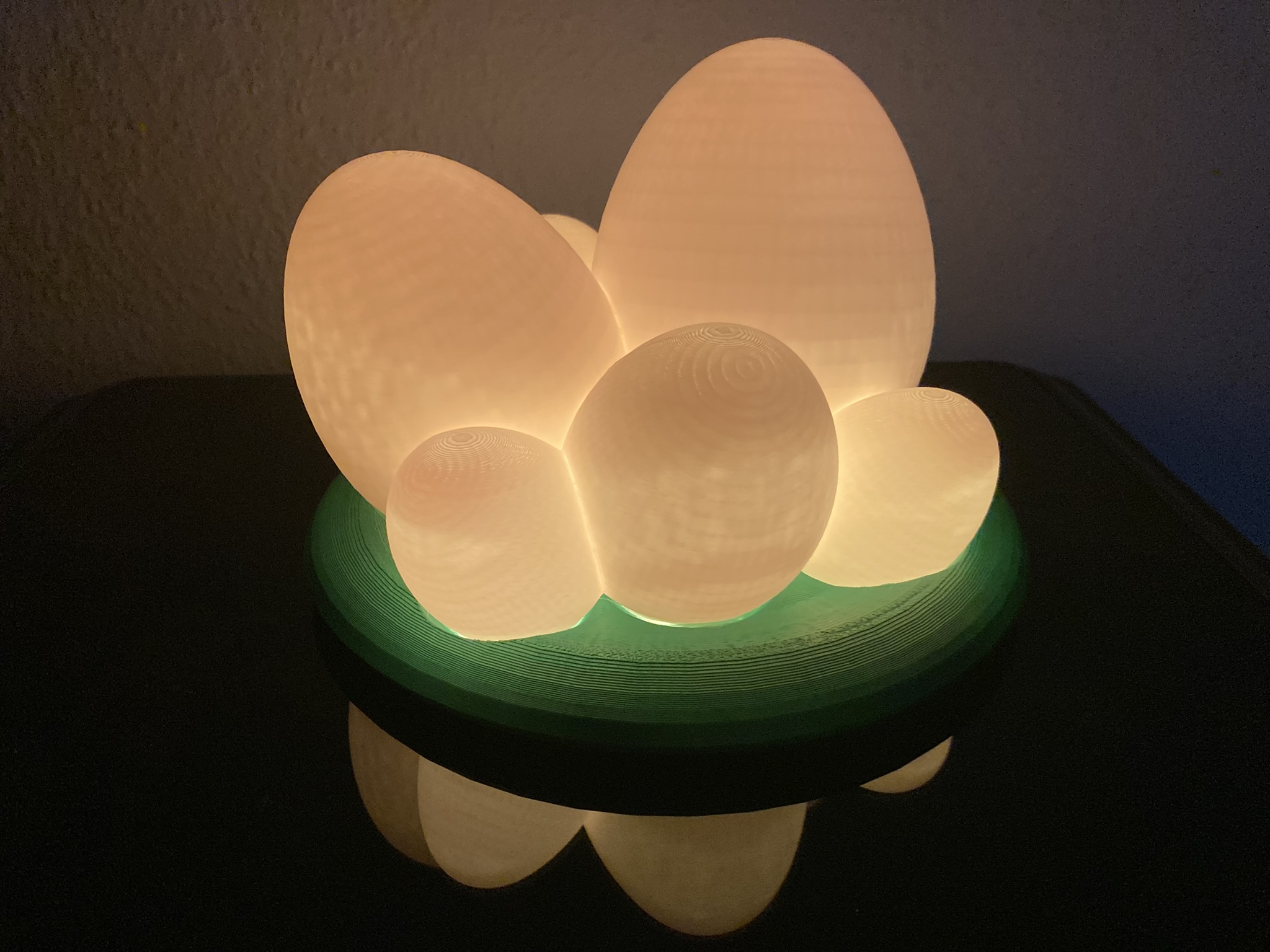 🌟 Handgefertigte LED-Osterlampe „EggGlow 3D“ – Farbwechsel, Effekte &amp; einzigartiges Blender-Design 🐣✨